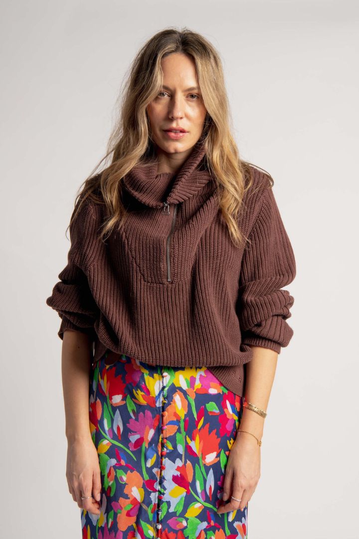 Christina MacPherson - Stylerunner - Knit Jumper with 1/4 Zip up in Chocolate