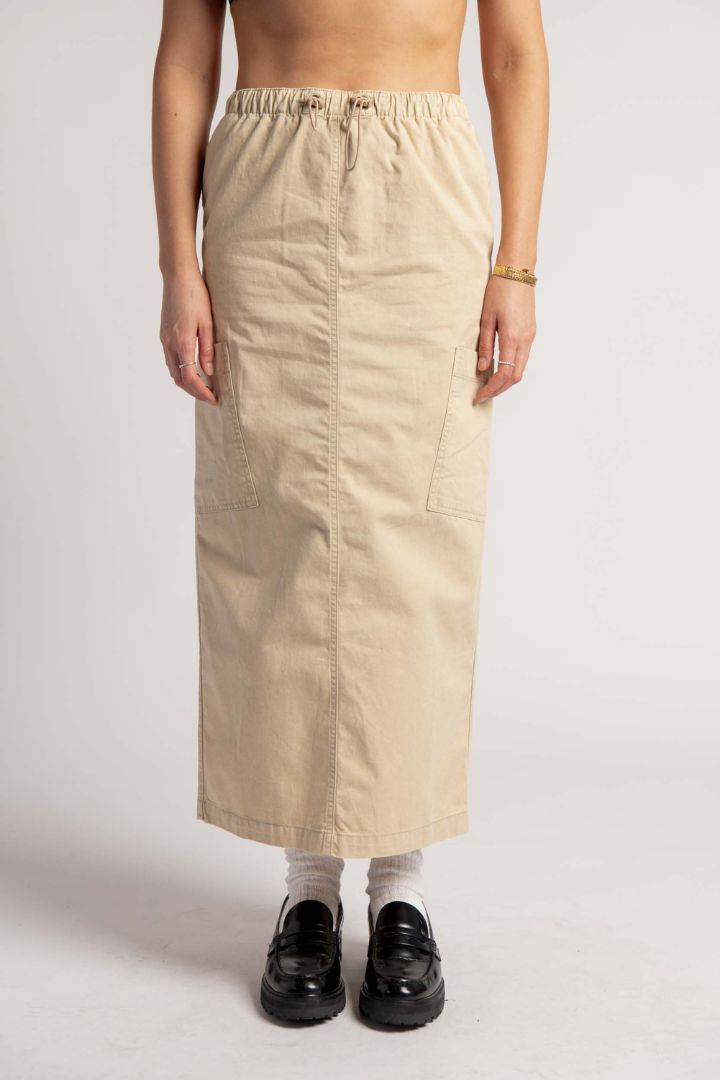 Christina MacPherson - Urban Outfitters - BDG - 90's Cargo Skirt in Beige