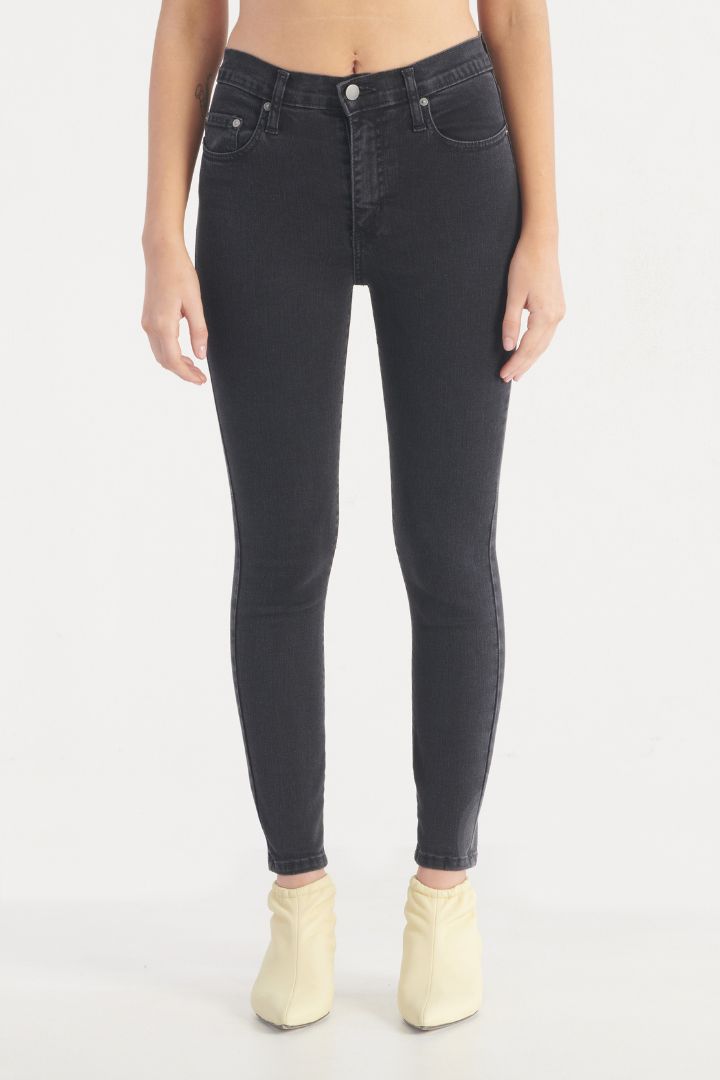 Nobody Denim - Cult Skinny Ankle Petite in Worn Black