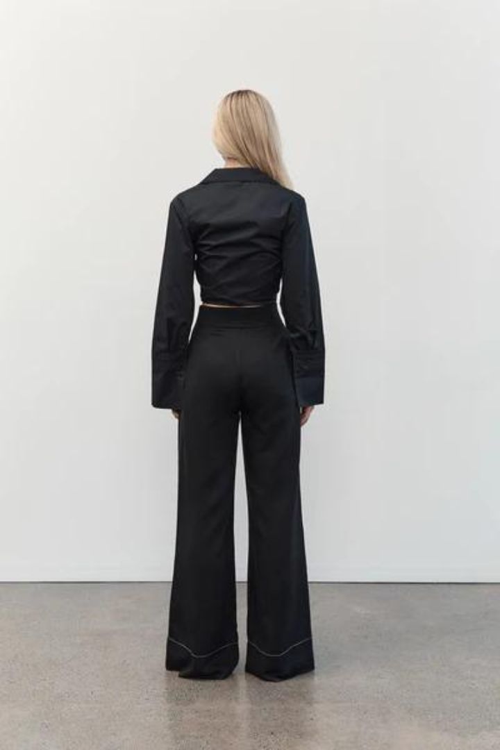 St Agni - Wrap Shirt in Black
