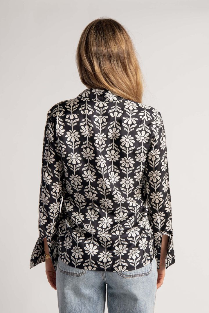 Victoria Lee - Sandro Paris -	Daisy Buttonup Shirt in Black and White