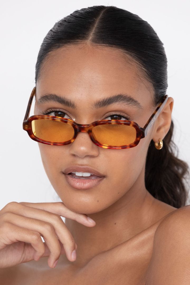 Lu Goldie	- Martine in Burnt Honey