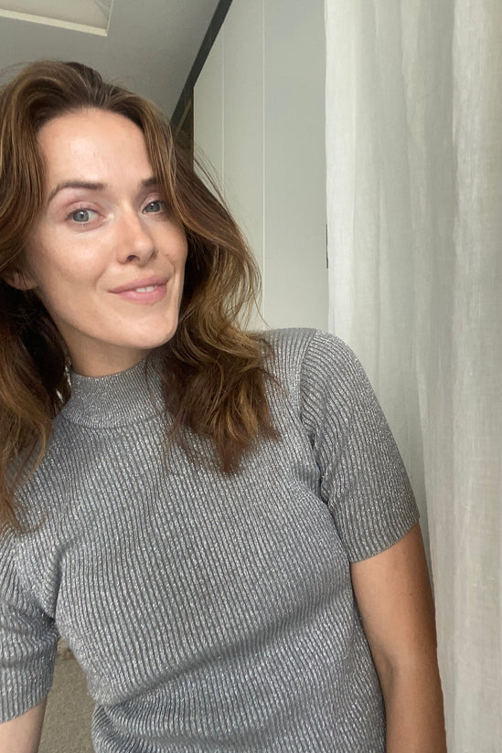 Joseph A Silver Silk & Metalic Knit Ribbed Top