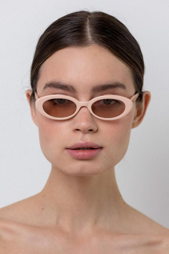 Lu Goldie	- Sylvie in Blush